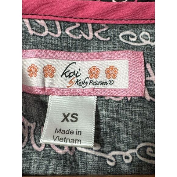 Koi Breast Cancer Support Scrub Top Size XS - Picture 4 of 5